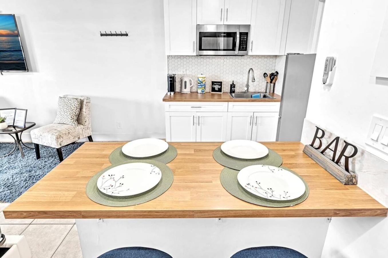 Large Studio Suite Close To Beach And Casino Db3 Dania Beach Ngoại thất bức ảnh