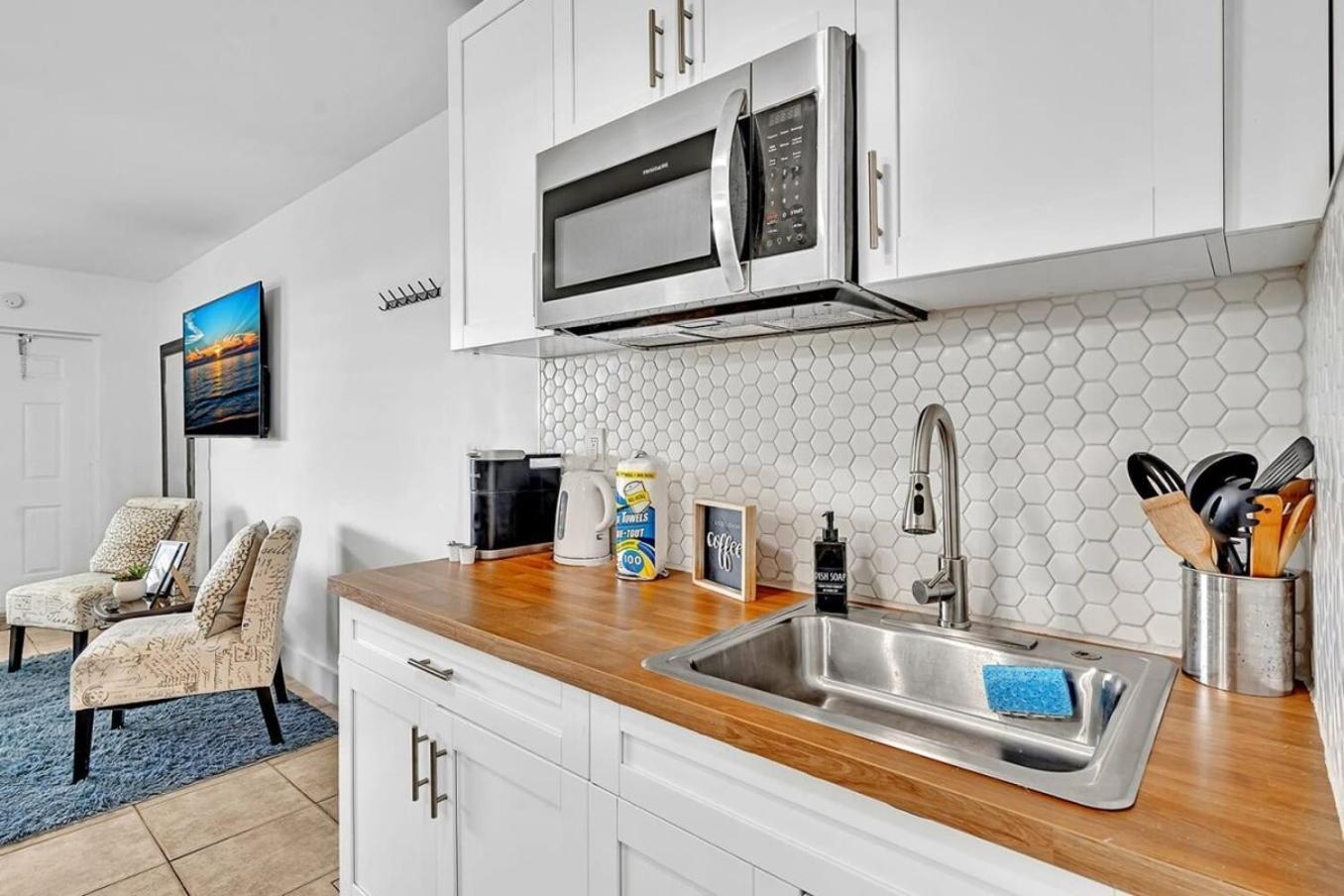 Large Studio Suite Close To Beach And Casino Db3 Dania Beach Ngoại thất bức ảnh